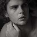 Looking for a local woman to play with my throbbing cock